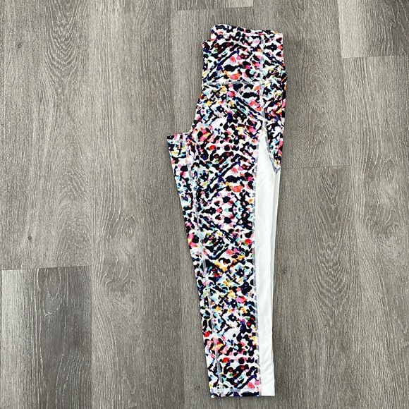 ATHLETA CHATURANGA WATERCOLOR HIGH RISE CAPRI LEGGINGS SIZE SMALL - Picture 6 of 6